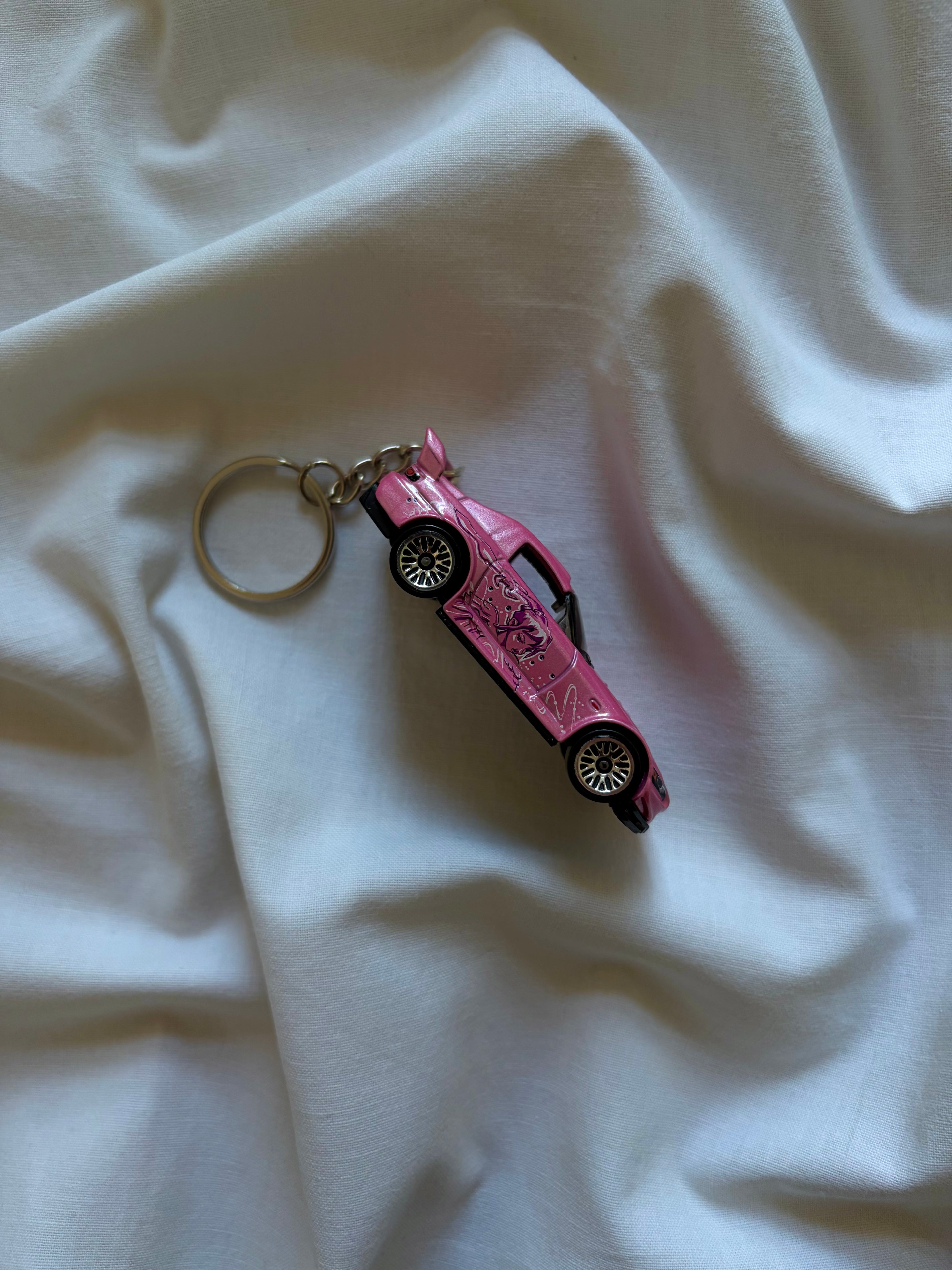 Hot Wheels Honda S2000 keychain - Fast&amp;Furious "Suki"