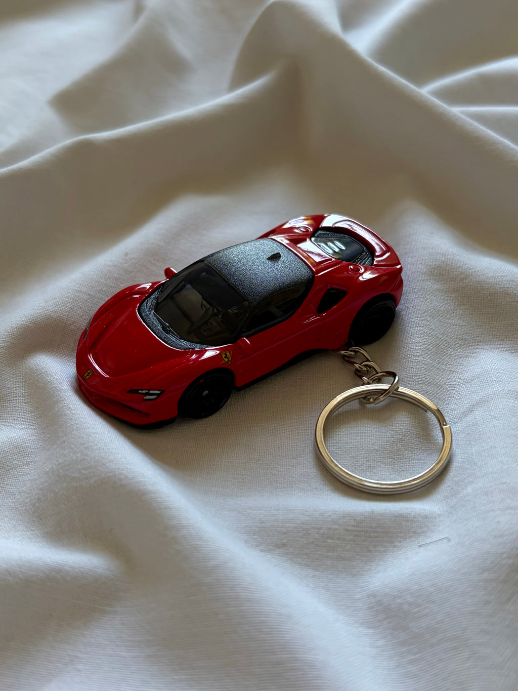 Hot Wheels Ferrari SF90 Stradale keychain