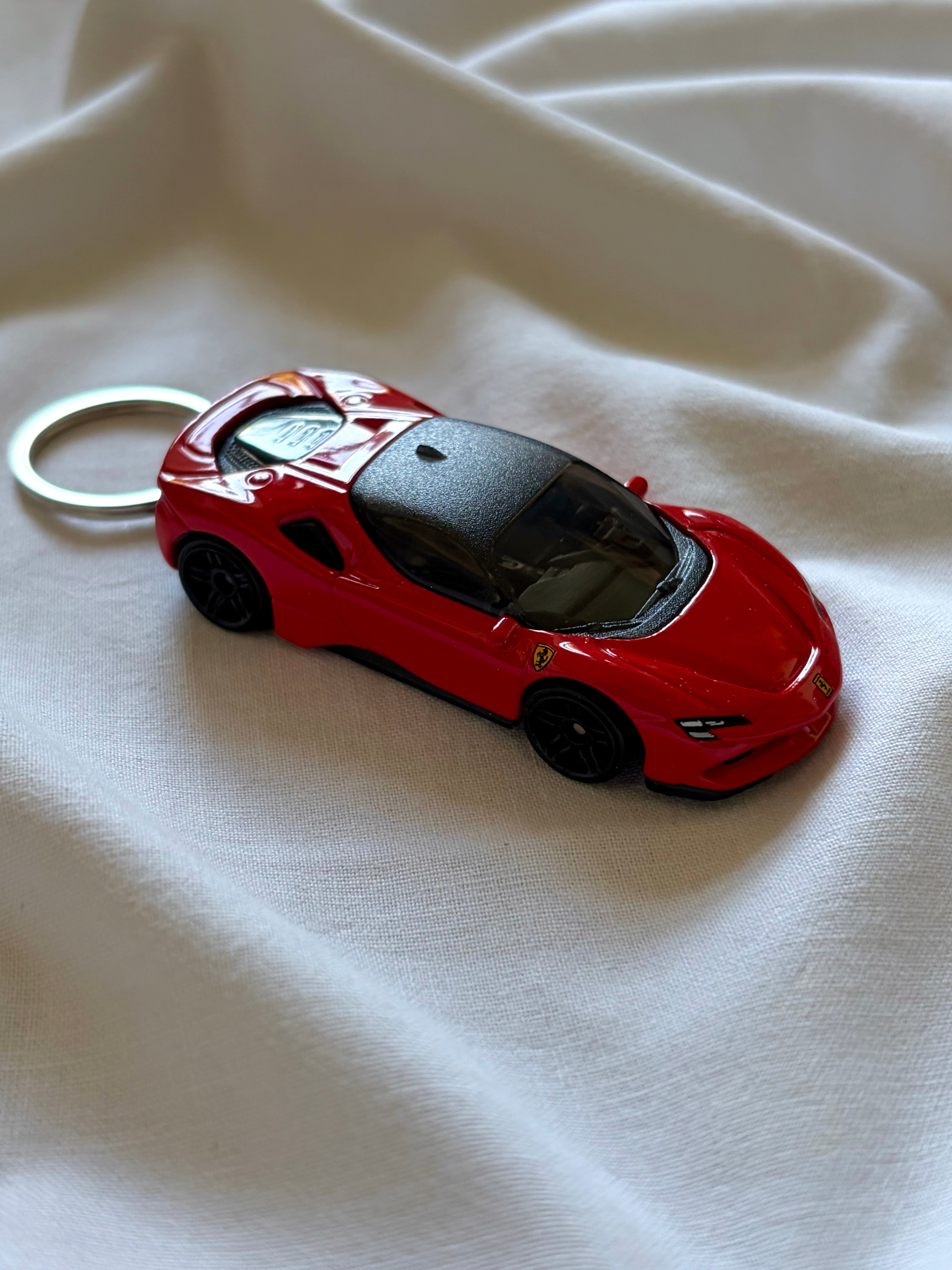 Hot Wheels Ferrari SF90 Stradale keychain