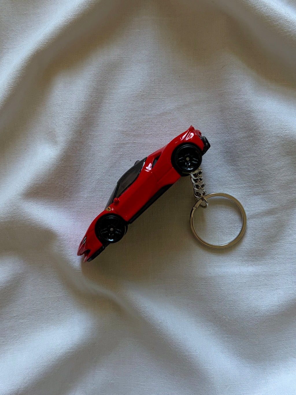 Hot Wheels Ferrari SF90 Stradale keychain