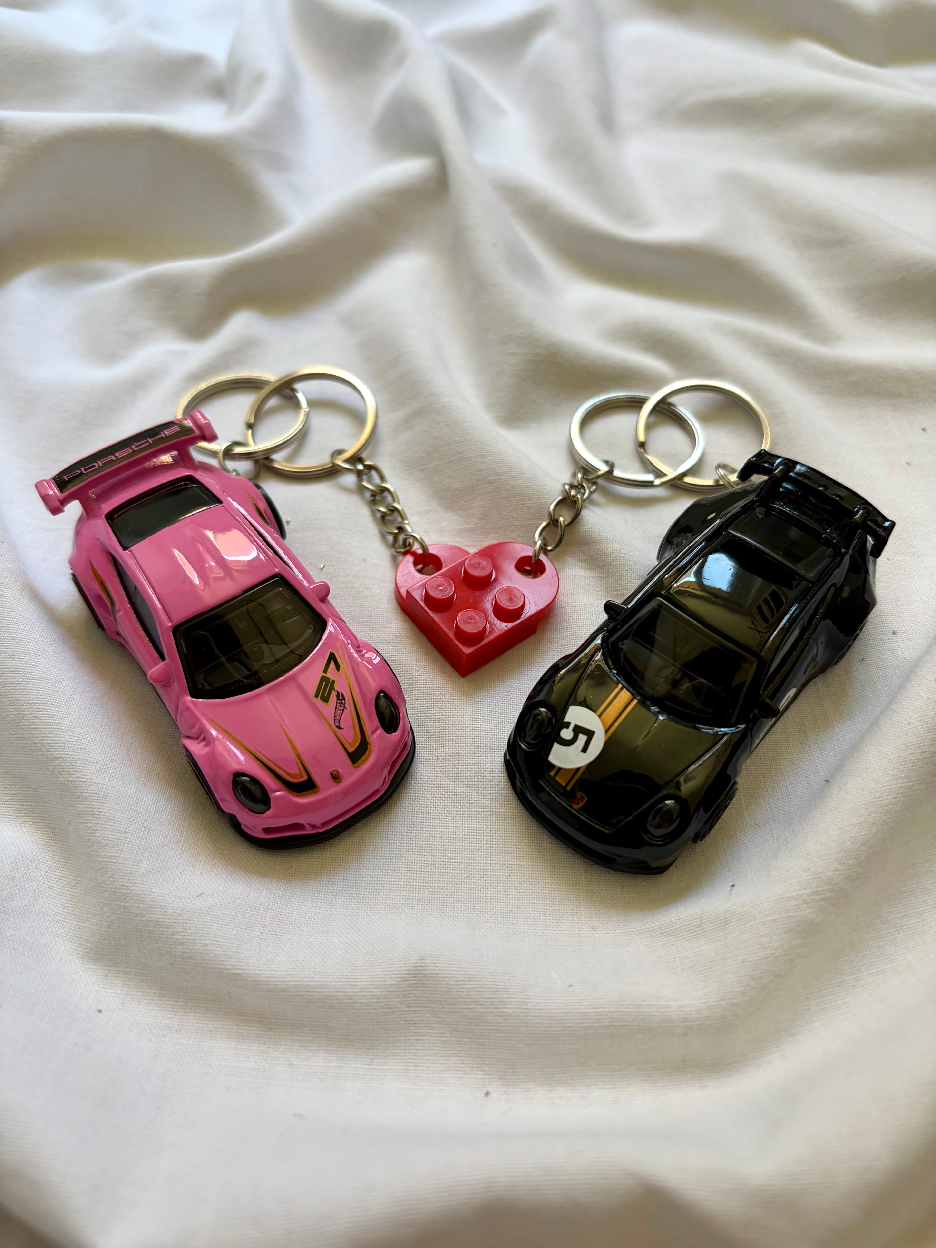 Porsche 911 GT3 RS Keychain Set