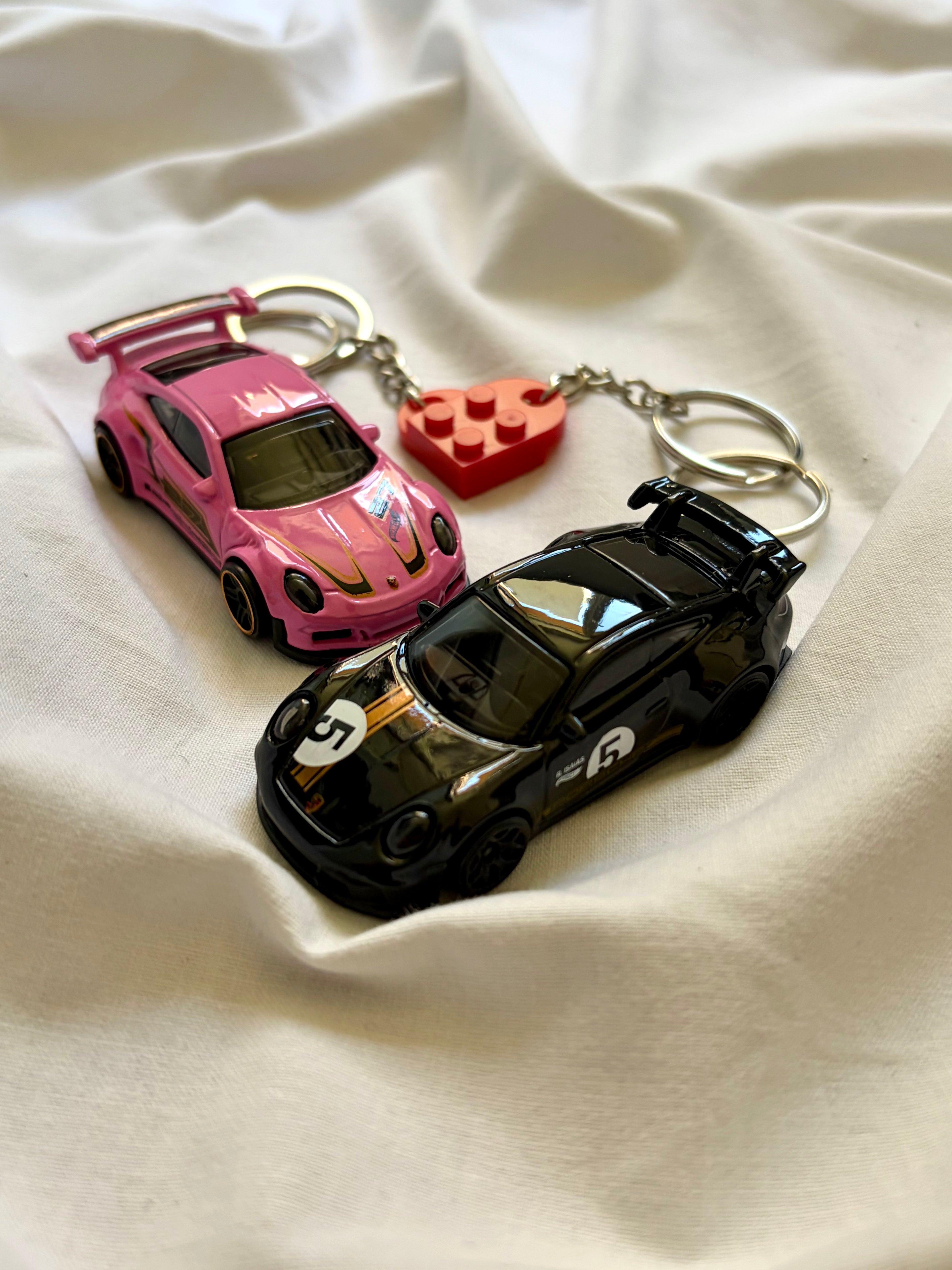 Porsche 911 GT3 RS Keychain Set