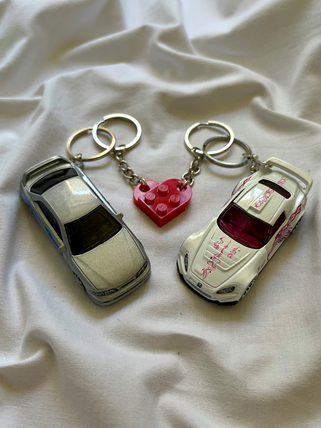 Hot Wheels Nissan Skyline GT-R Brian O'Conner and Honda S2000 Keychain Set - Suki