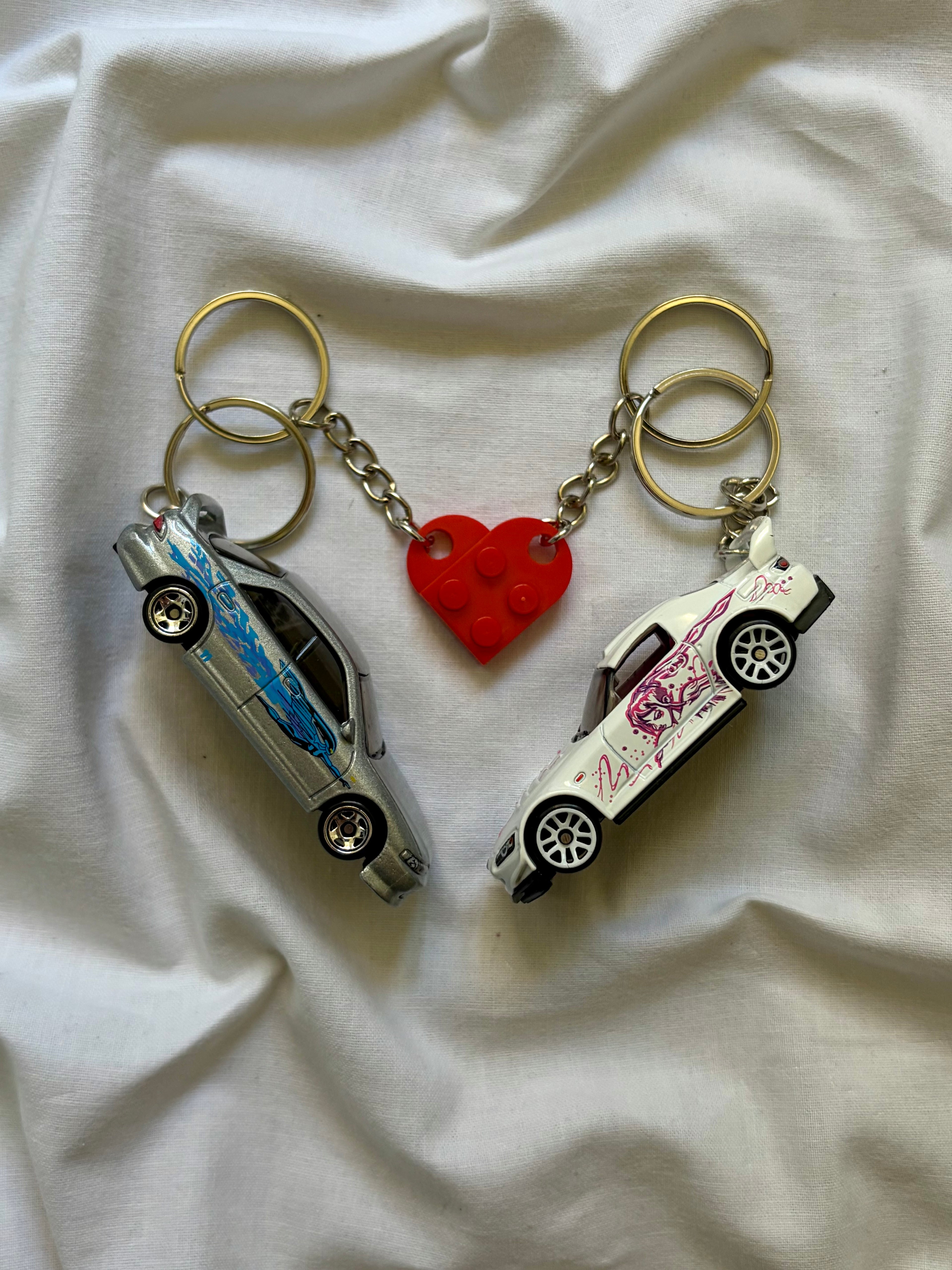 Hot Wheels Nissan Skyline GT-R Brian O'Conner and Honda S2000 Keychain Set - Suki