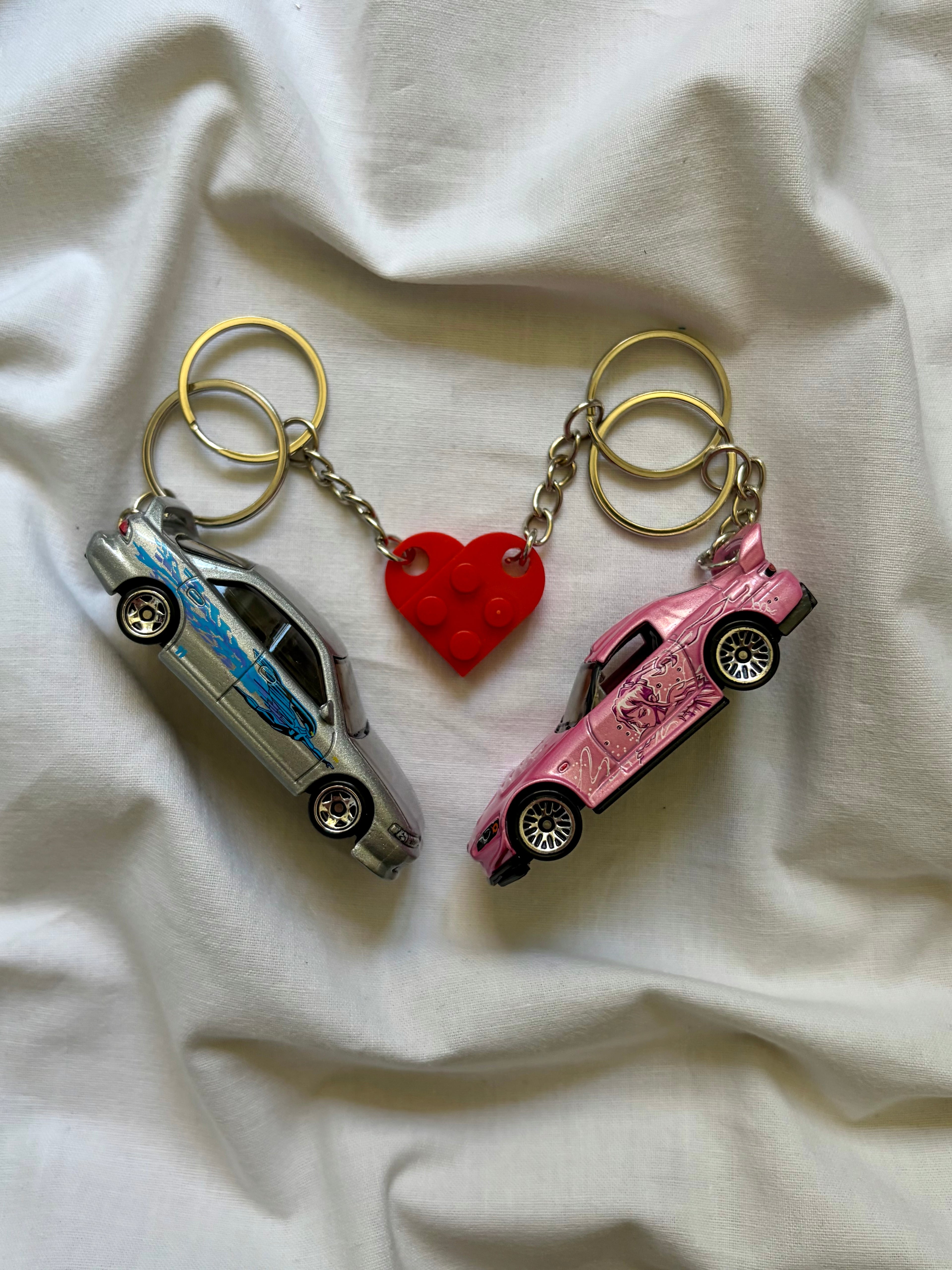 Hot Wheels Nissan Skyline GT-R Brian O'Conner and Honda S2000 Keychain Set - Suki