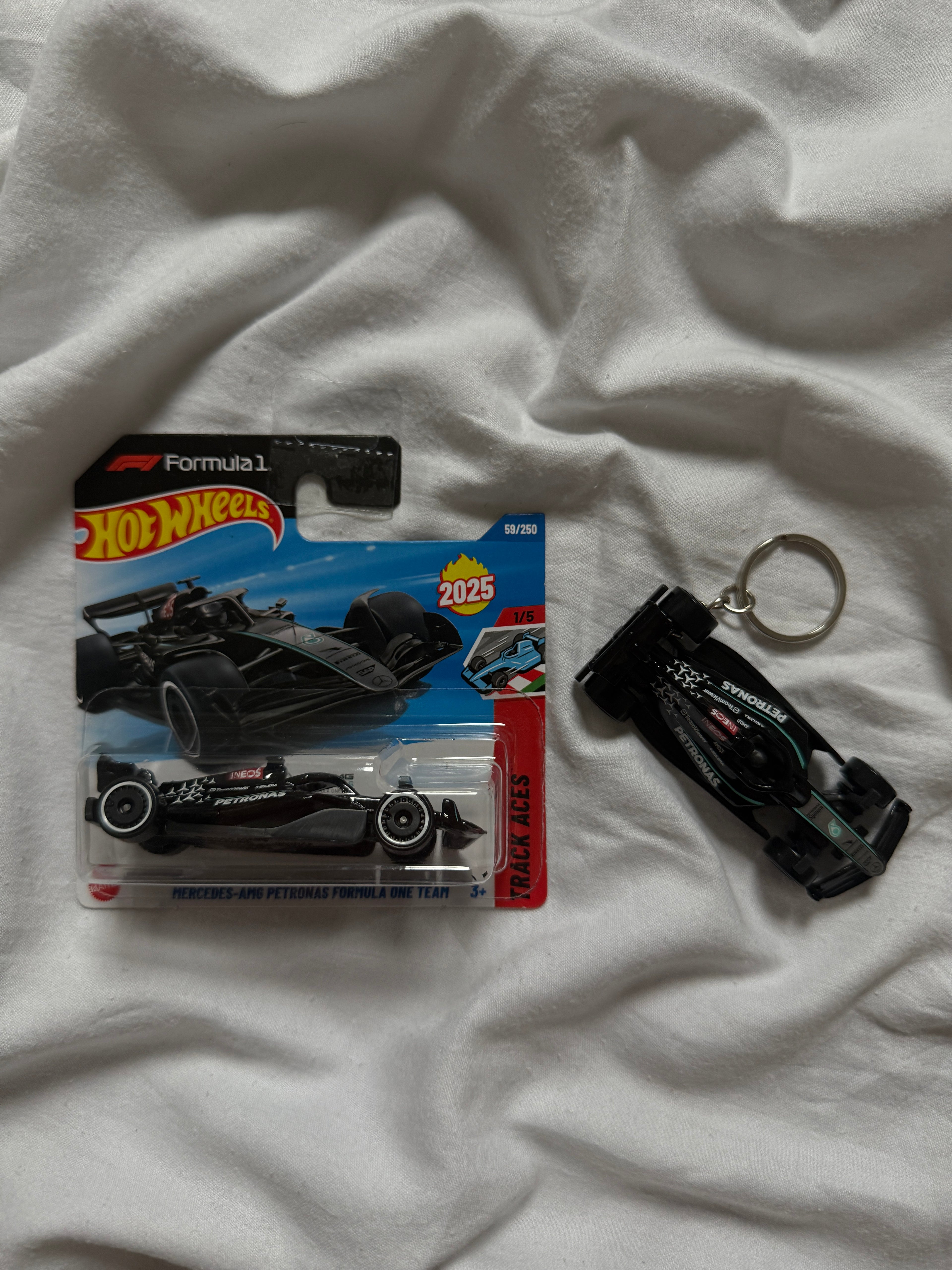 Brelok Hot Wheels Formula 1 Mercedes Amg Petronas