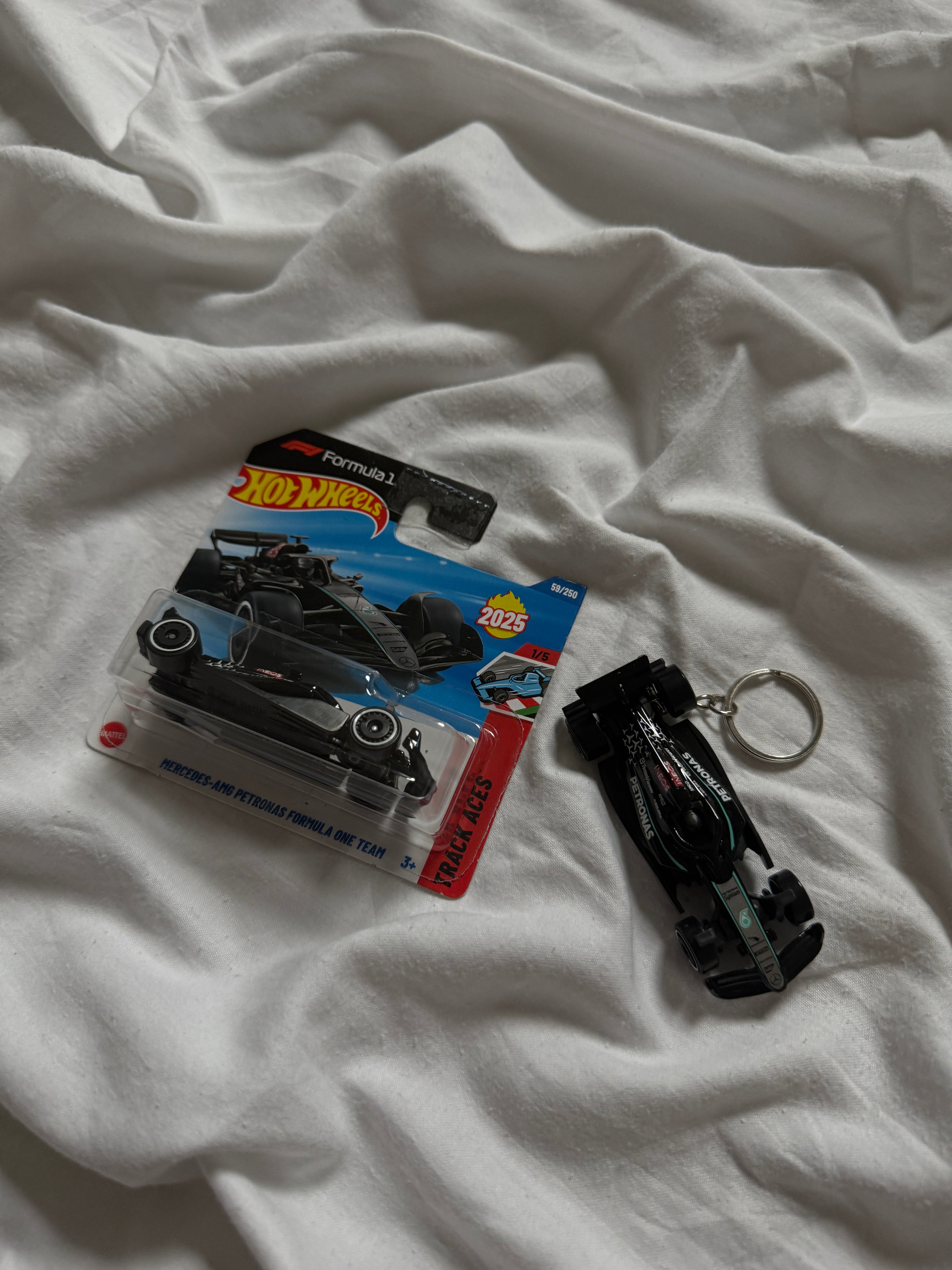 Brelok Hot Wheels Formula 1 Mercedes Amg Petronas