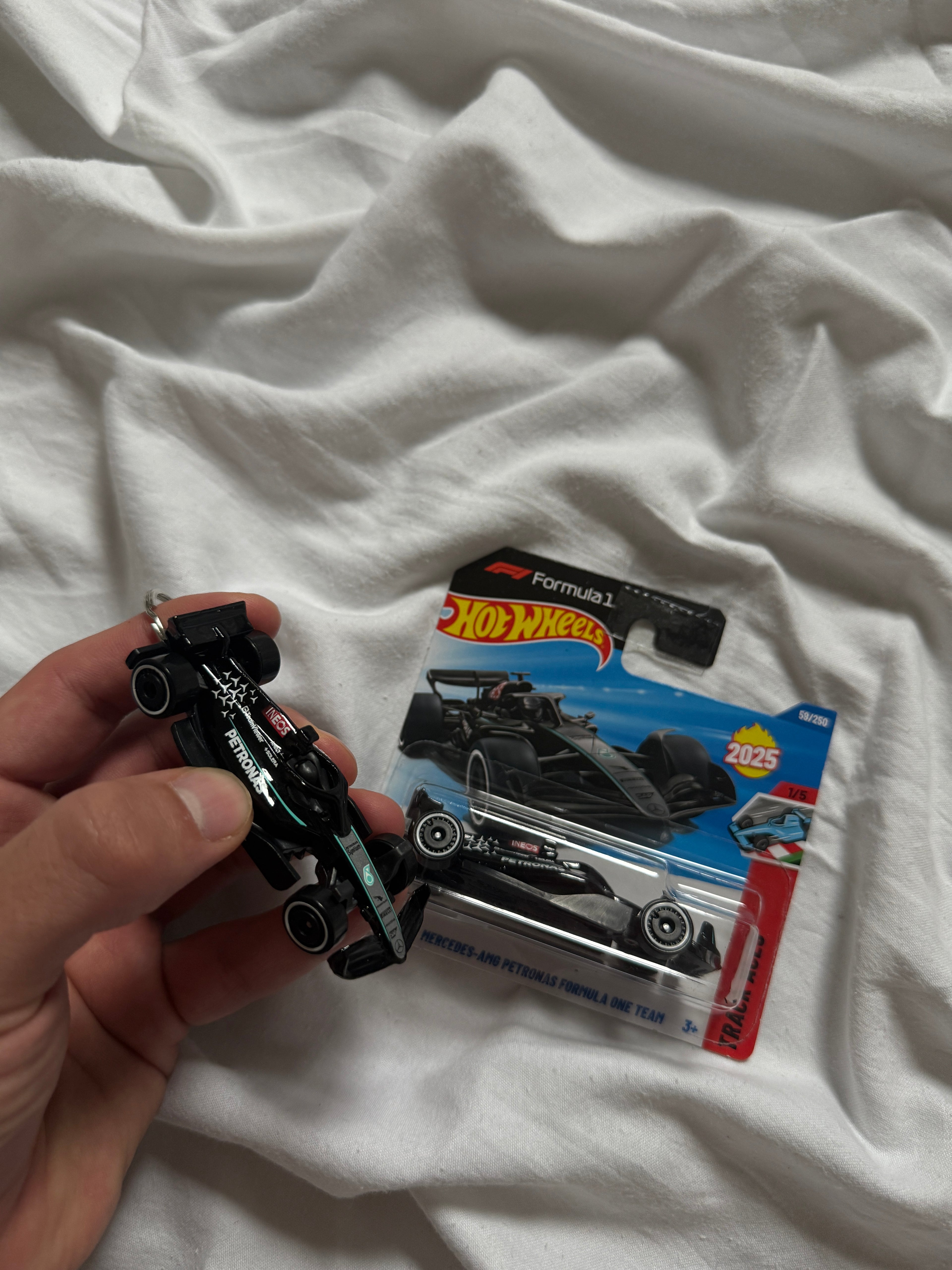 Brelok Hot Wheels Formula 1 Mercedes Amg Petronas