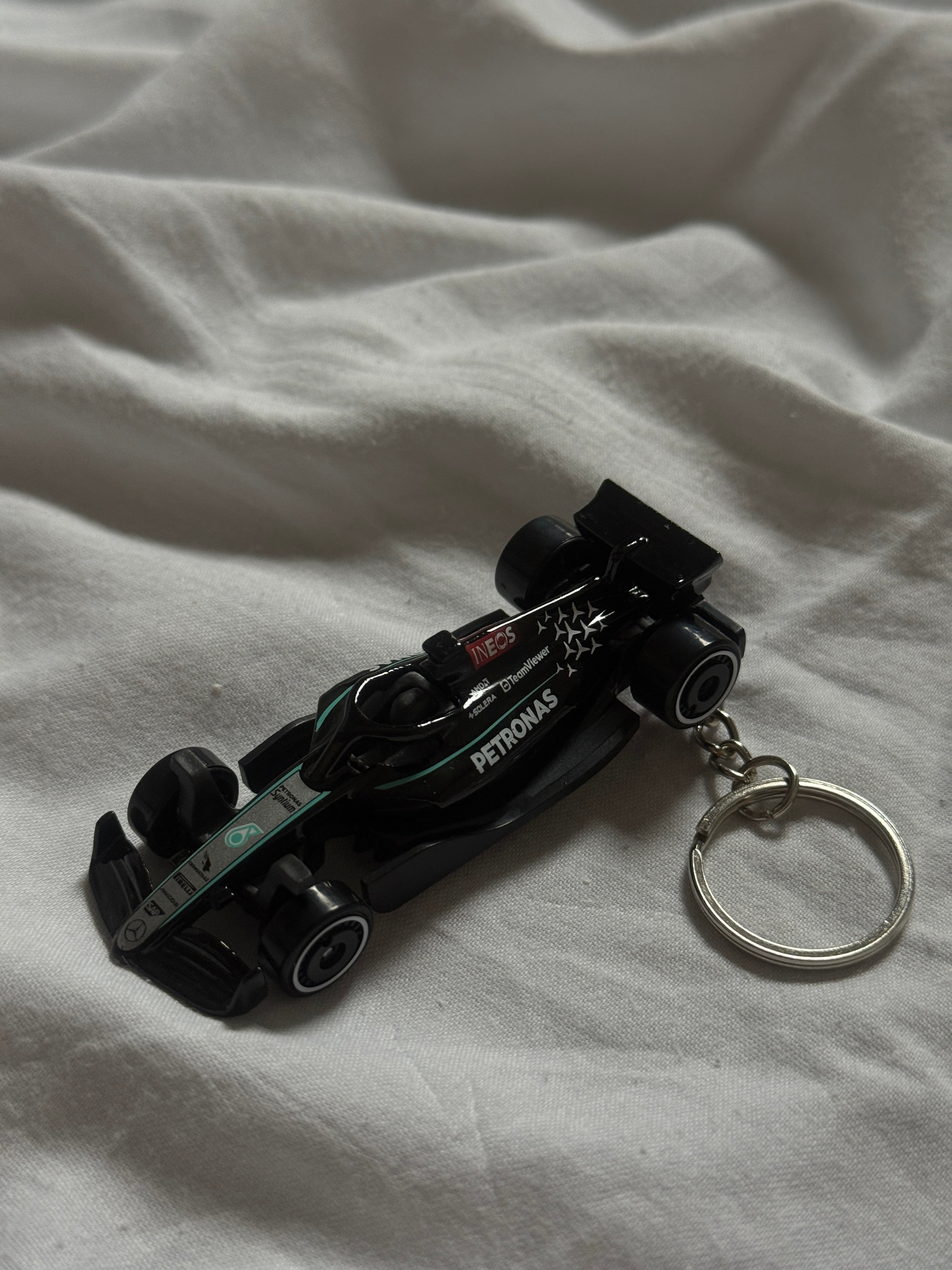 Brelok Hot Wheels Formula 1 Mercedes Amg Petronas