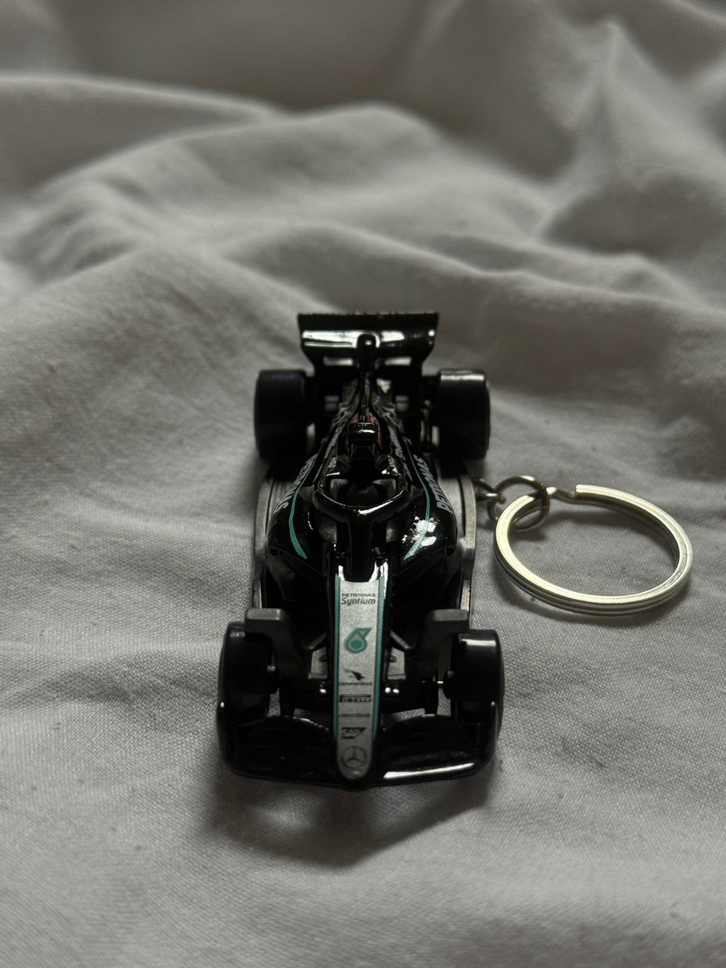 Brelok Hot Wheels Formula 1 Mercedes Amg Petronas