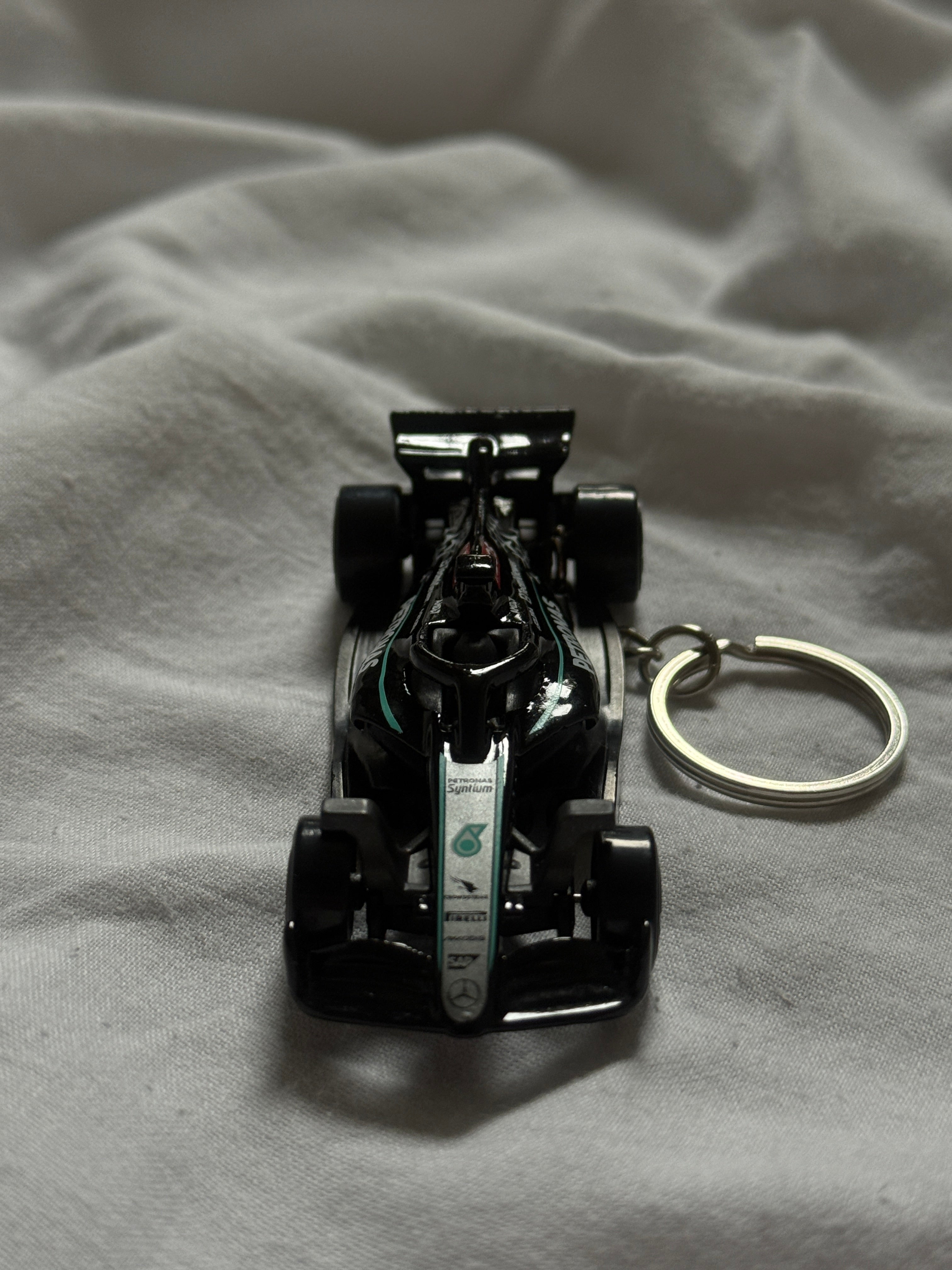 Brelok Hot Wheels Formula 1 Mercedes Amg Petronas
