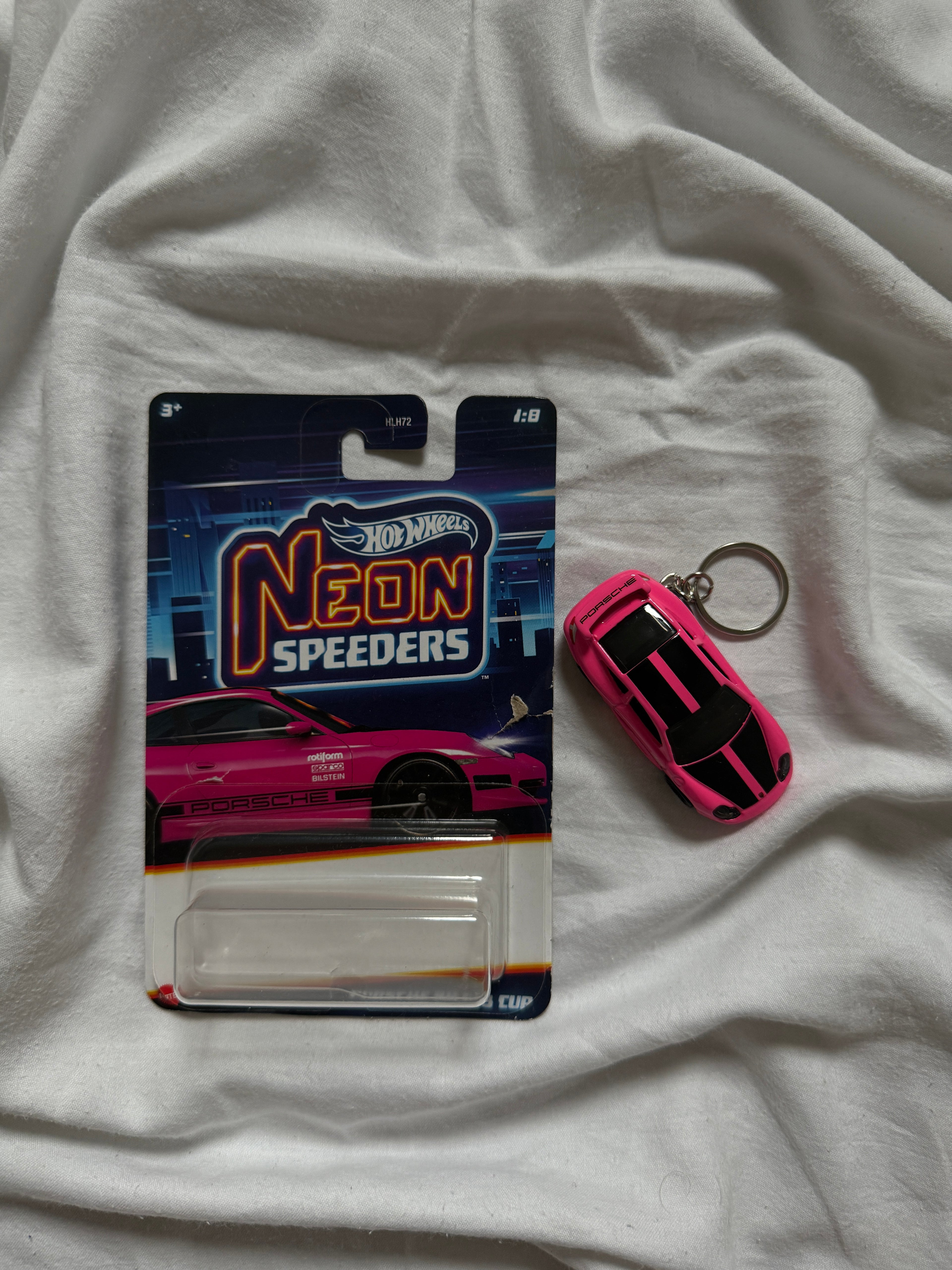 Brelok Hot Wheels Porsche 911 GT3 Cup