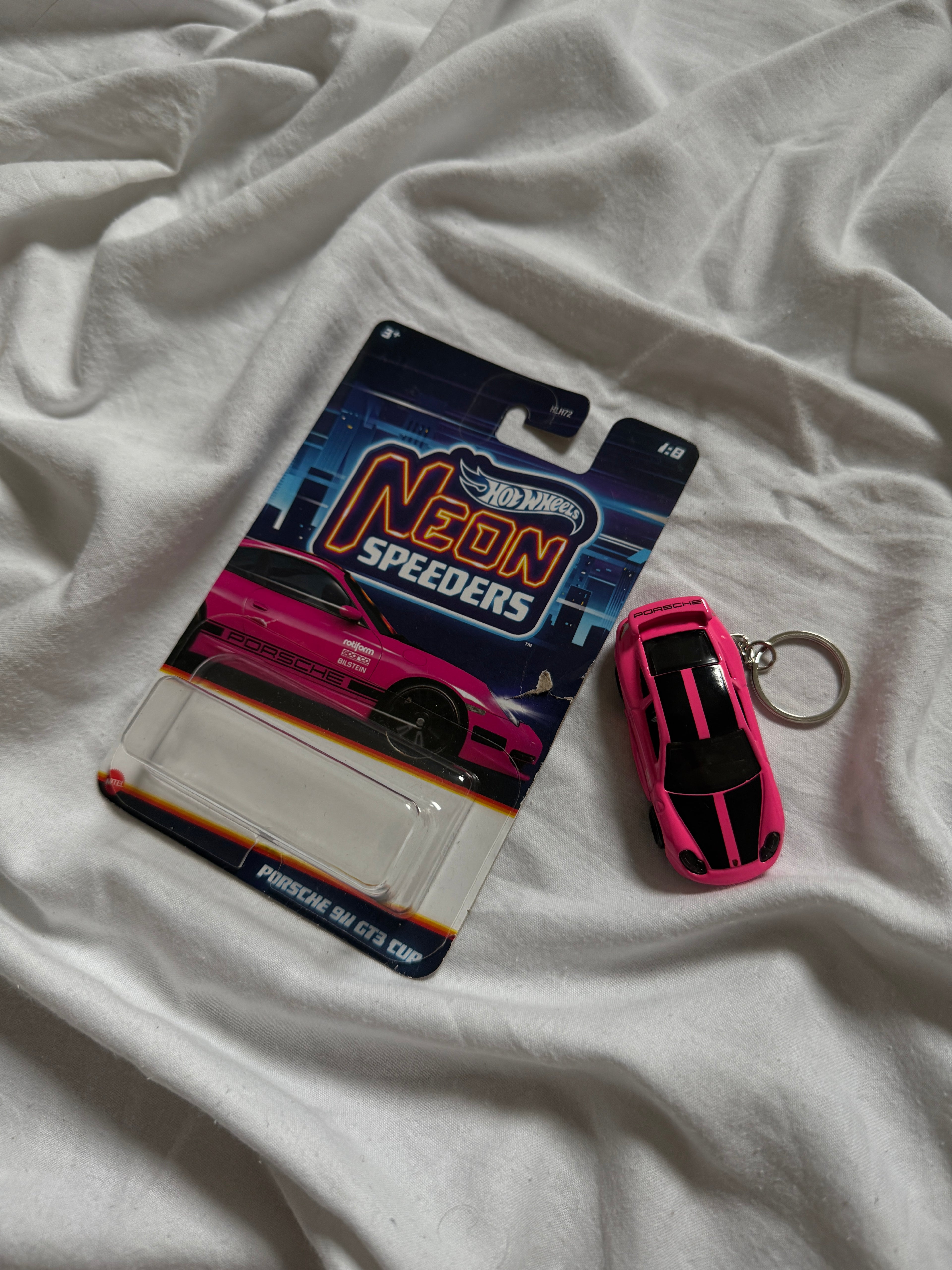 Brelok Hot Wheels Porsche 911 GT3 Cup