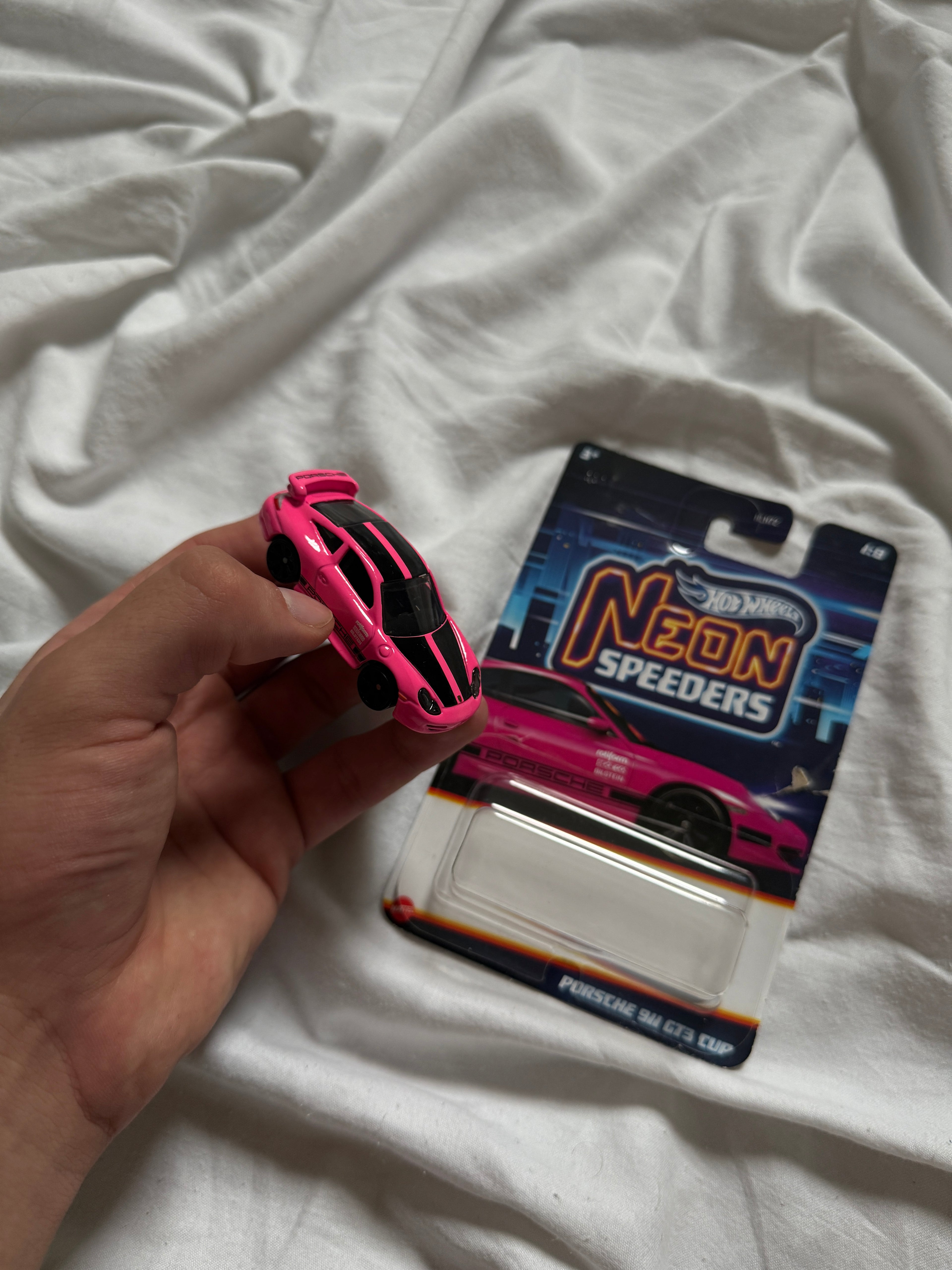 Brelok Hot Wheels Porsche 911 GT3 Cup