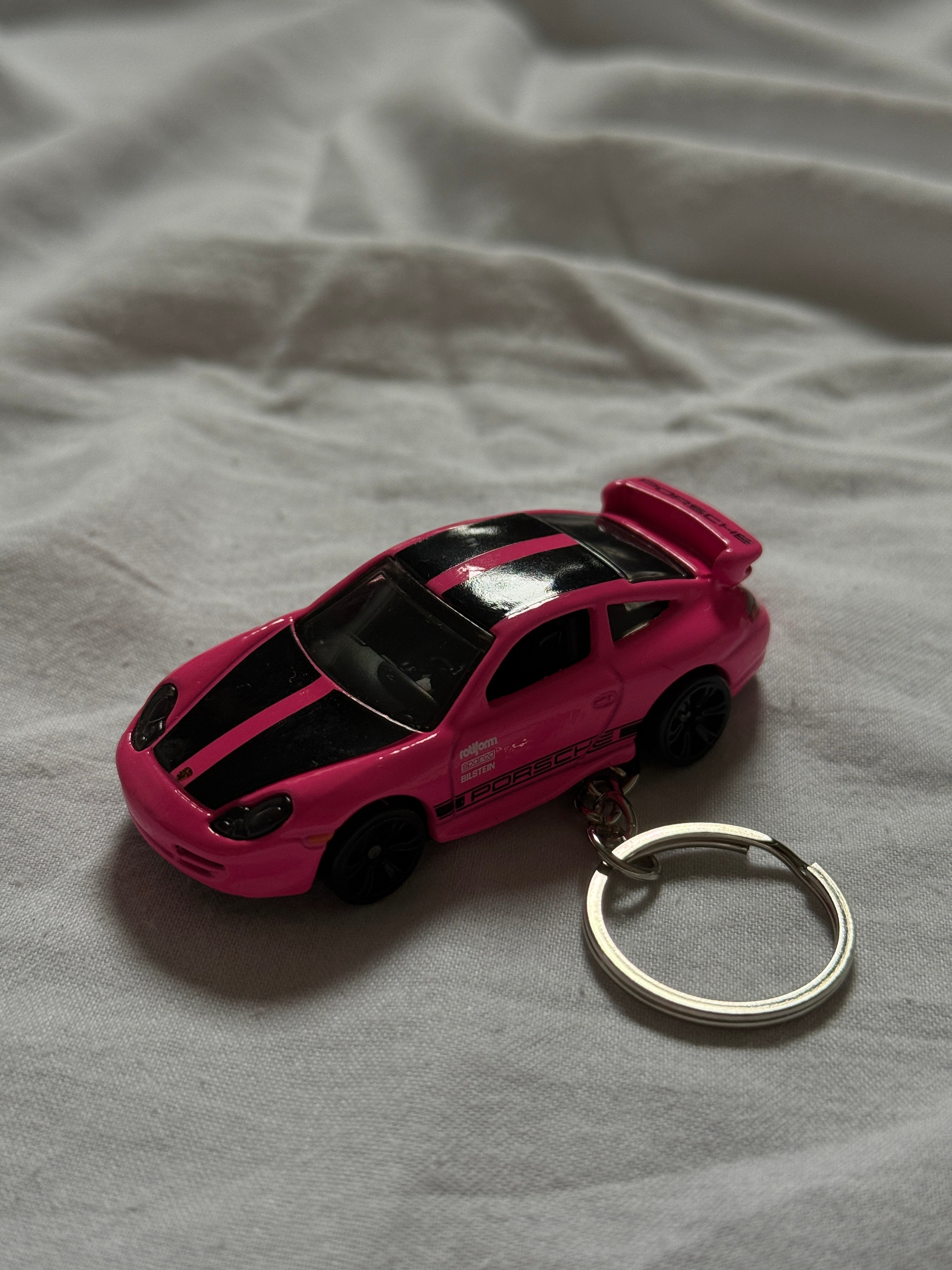 Brelok Hot Wheels Porsche 911 GT3 Cup