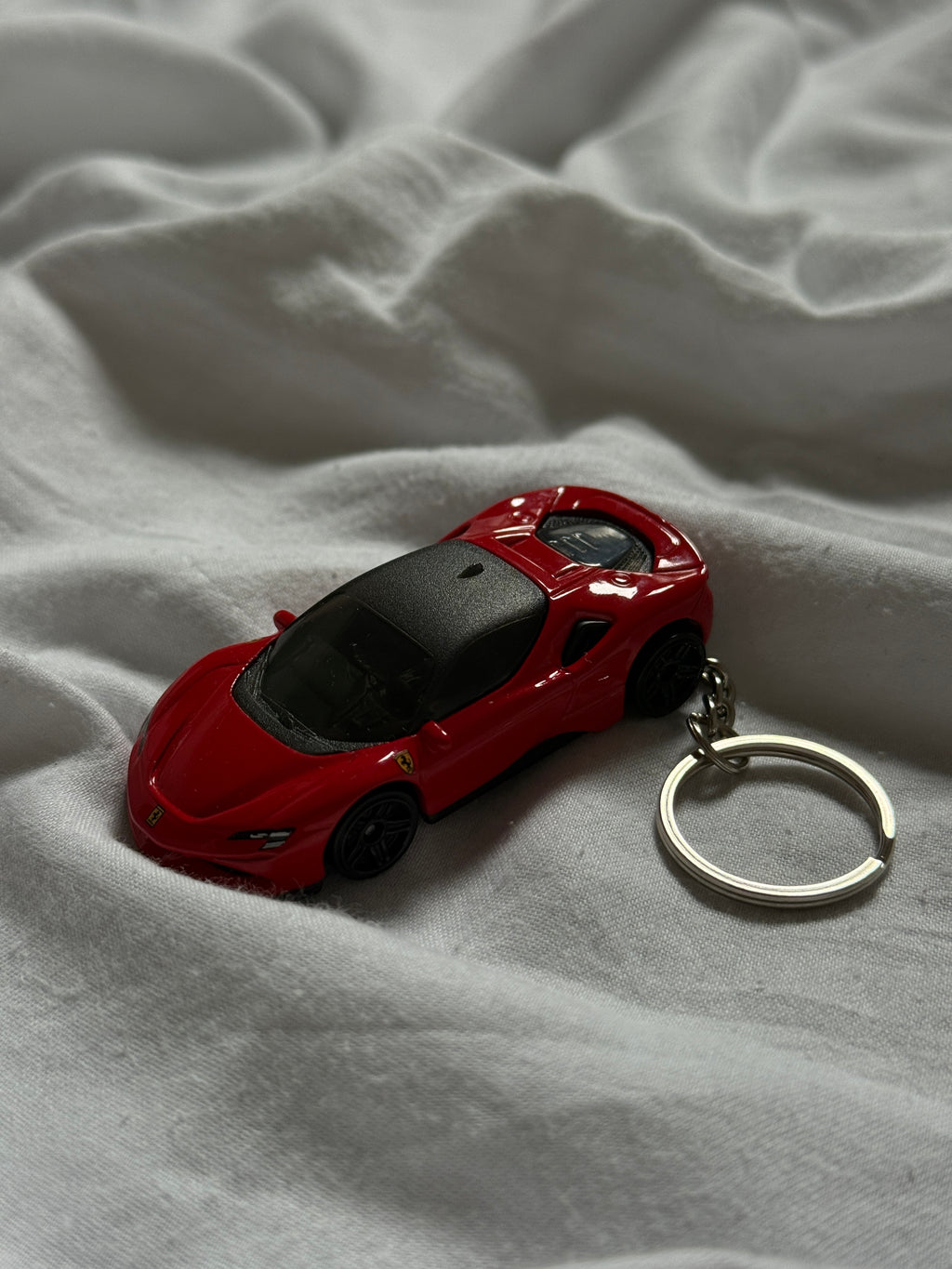 Brelok Hot Wheels Ferrari SF90 Stradale