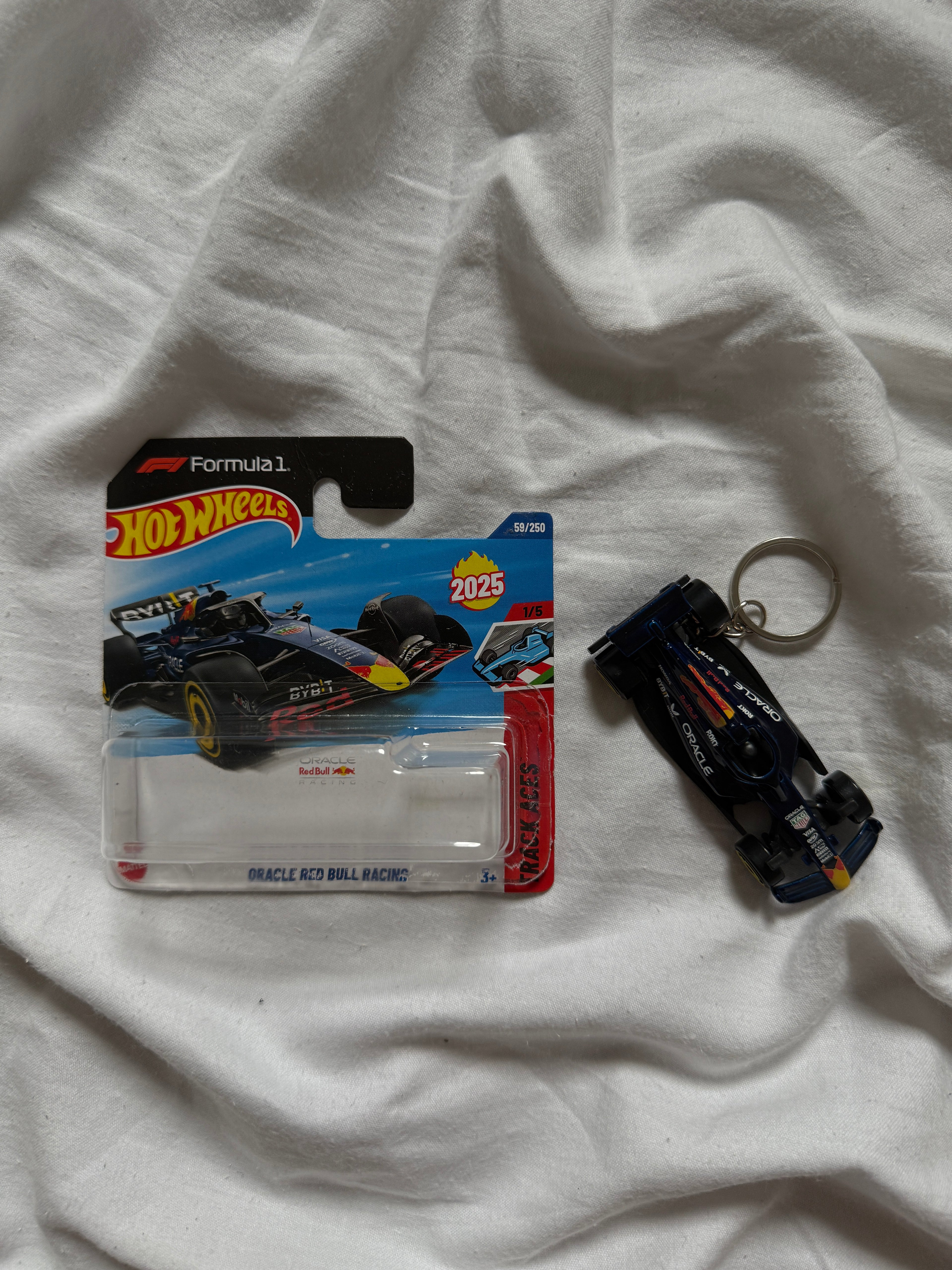 Brelok Hot Wheels Formula 1 Oracle RedBull Racing