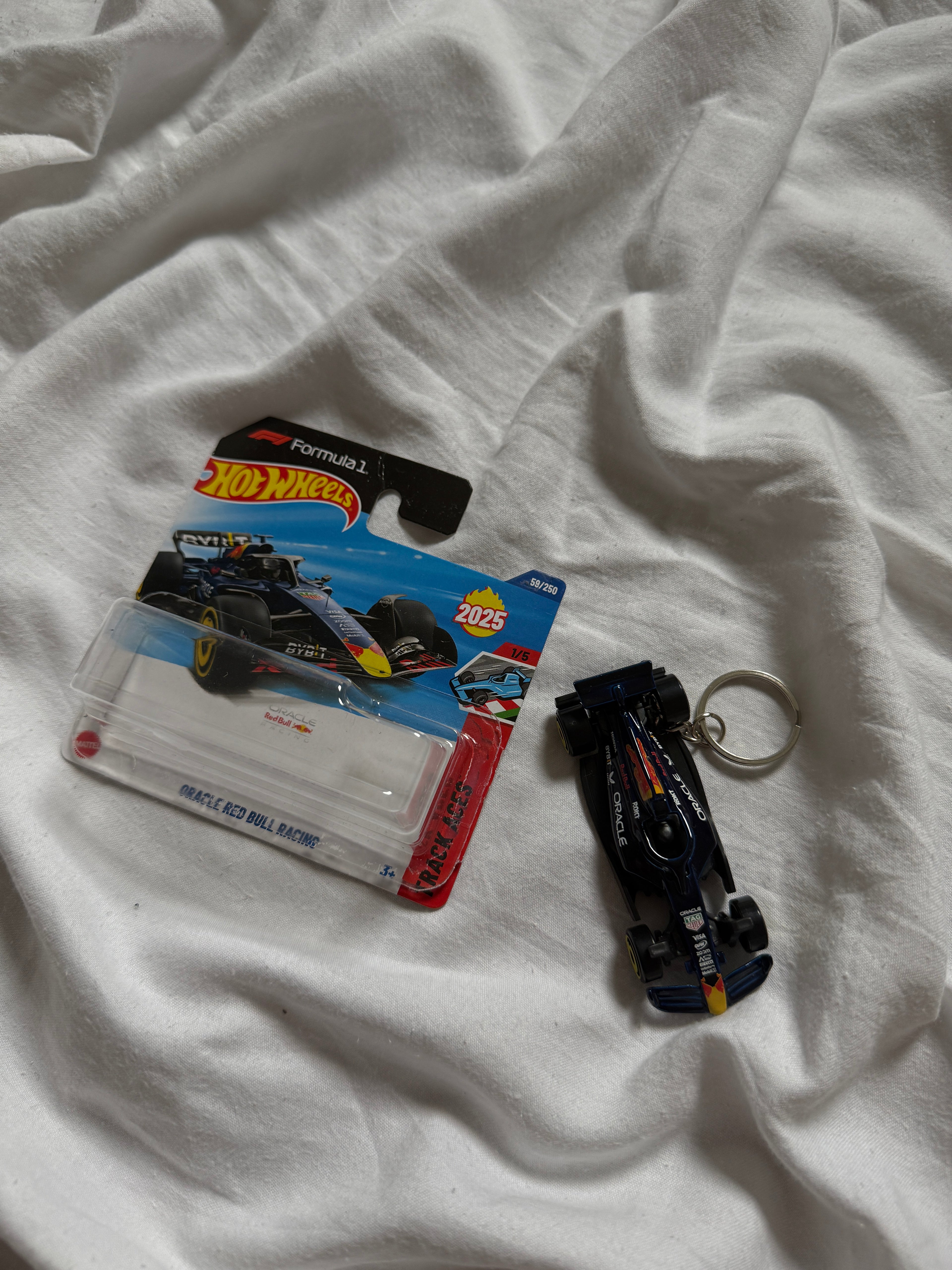 Brelok Hot Wheels Formula 1 Oracle RedBull Racing